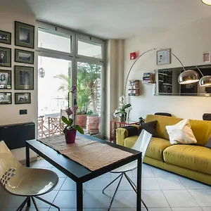  Appartamento Modern Giovanni Square Iun Q6922